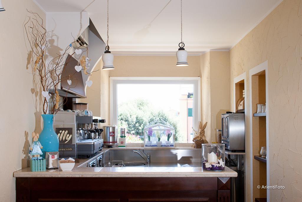 Albergo Del Lago กาปัลบีโอ ภายนอก รูปภาพ